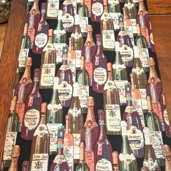 Vintage OOAK Wine Bottle Motif Tapestry Table Runner with Tassels - Picture 10 of 12